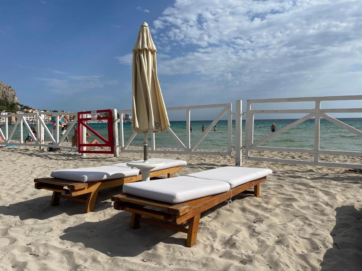 Awa Mondello Hotel Bagian luar foto