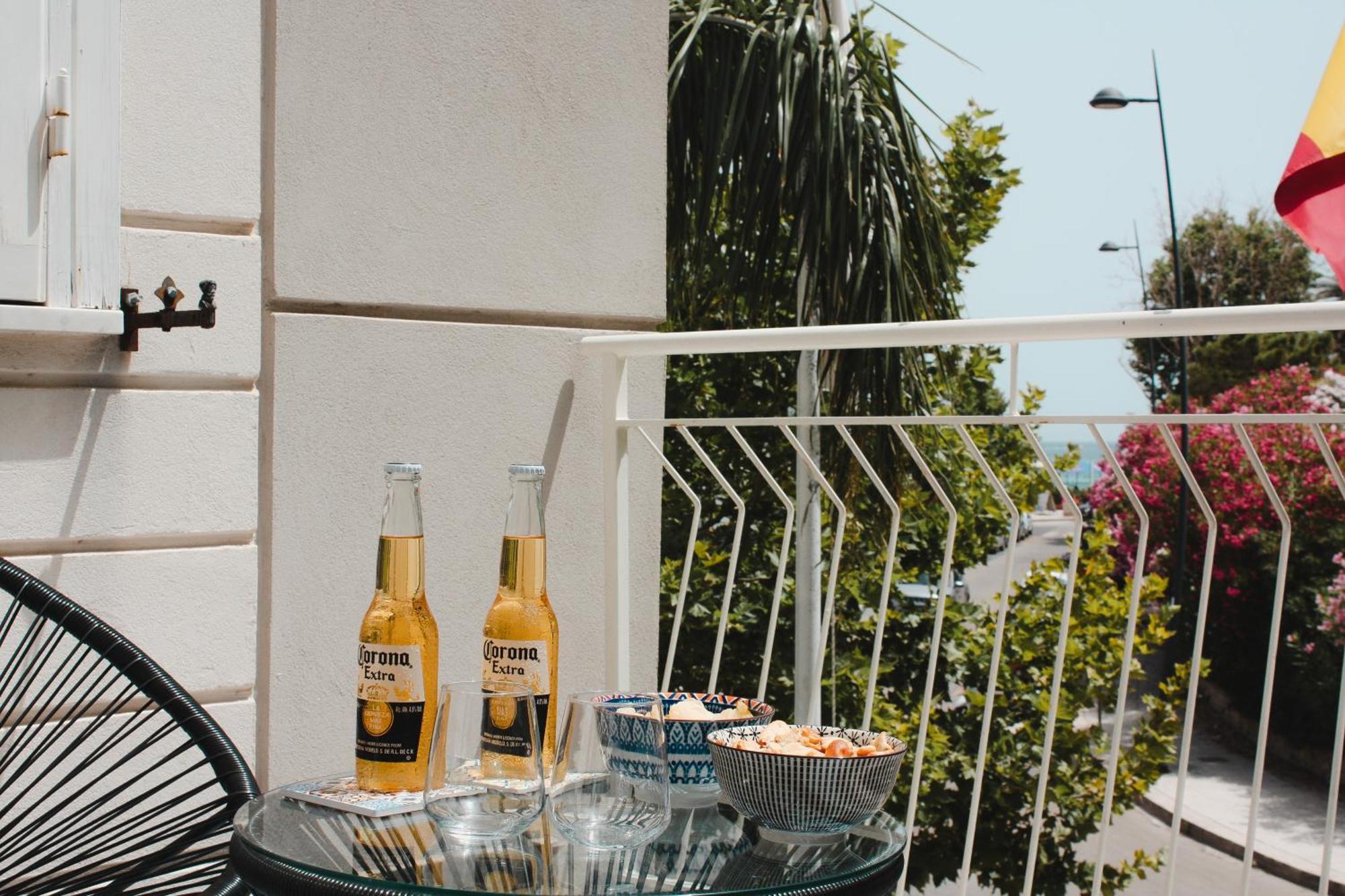Awa Mondello Hotel Bagian luar foto